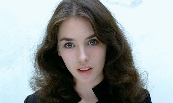 伊莎贝尔·阿佳妮 isabelle adjani 星座: 巨蟹座