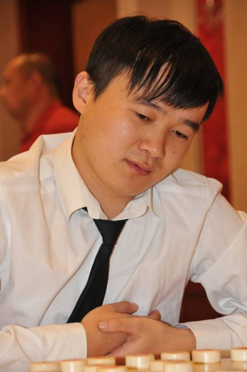 孙浩宇 象棋大师1986年出生,2007年获全国等级赛冠军晋升国家大师