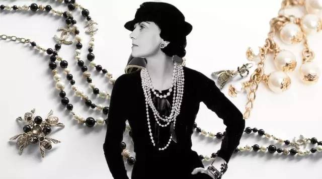 为什么要花上万块买chanel的假珍珠项链?