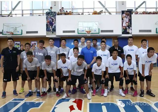 全国校园篮球特色校主题活动在京开启 迈克-毕