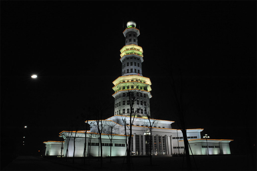 周口科技馆与气象局大楼夜景