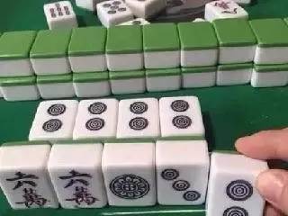 在重庆打麻将最锤子的十种人，碰到算你命运撇……