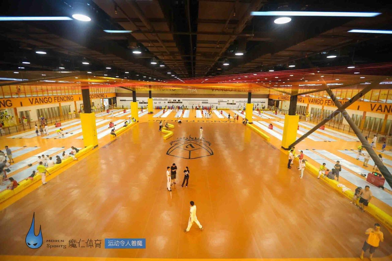 全国首家sports mall-万国体育中心亮相上海滩