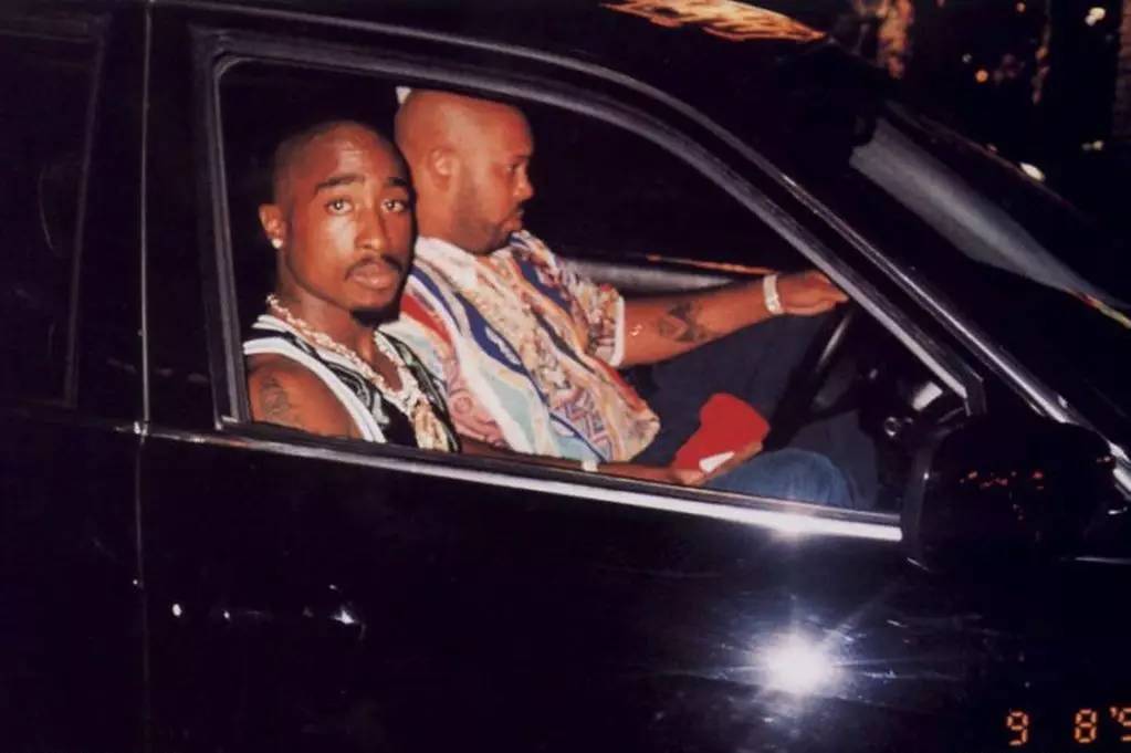 20年前死于枪击,但这些年2pac依然影响着整个hiphop