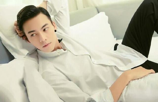 杨洋李易峰张翰领衔穿白衬衣最帅最纯的十大男