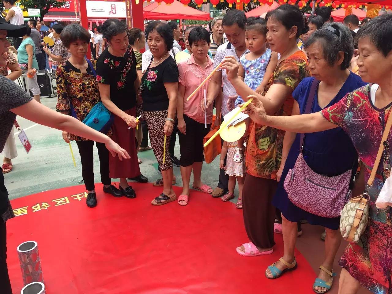 万万没想到,邻里节福田还能这样闹!吃喝玩乐忙不过来!