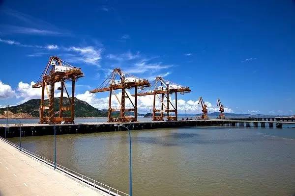 七里港区龙湾港区2016年9月,温州港集团完成整合并注入浙江省海港集团