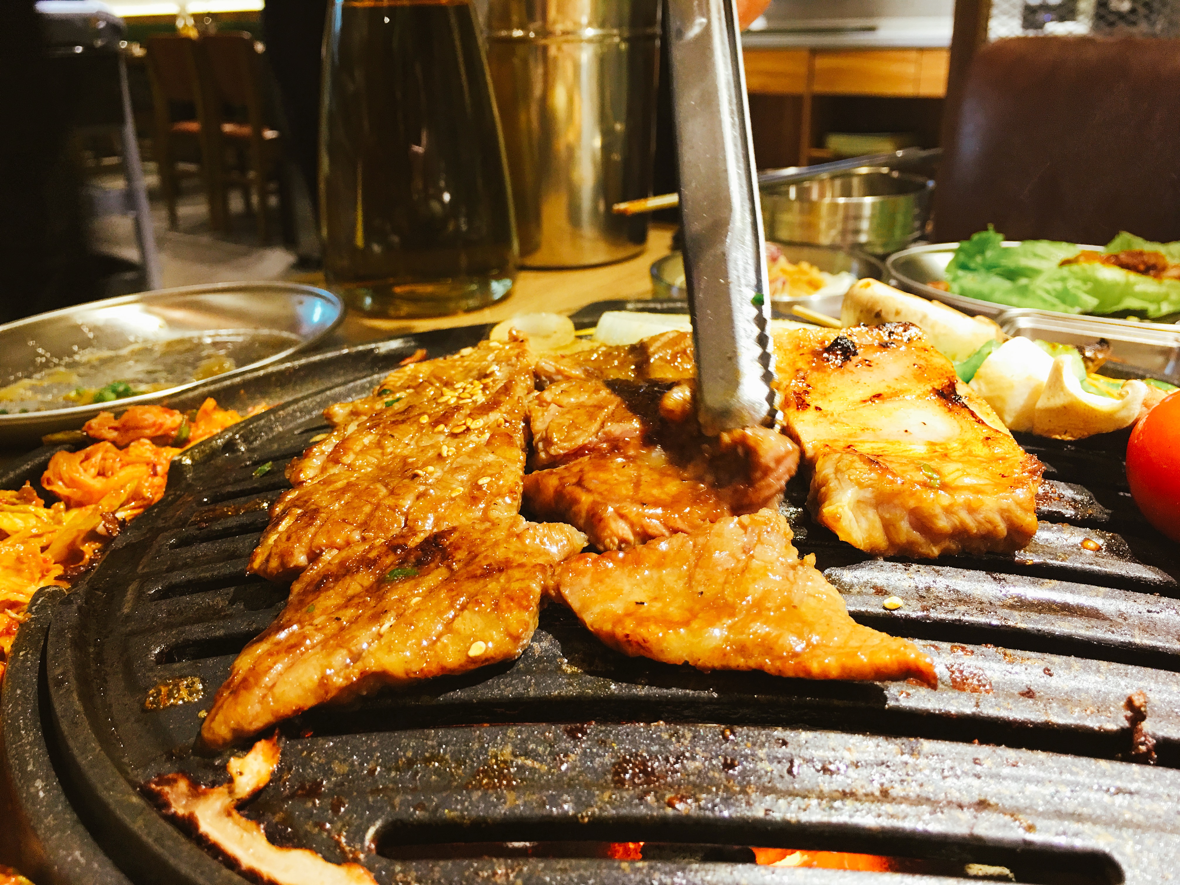 韩国总理的御用厨师亲自为我们烤肉啦~-搜狐吃喝