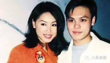 郭可颂的父亲郭达昌与妻子陈玉莲共同拥有五间公司,据说他除了在香港