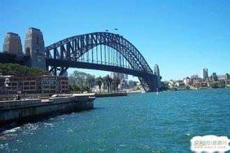 澳大利亚商务签证好办理还是旅游签证好办理?