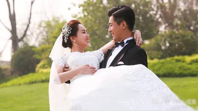 美翻了!杨紫多张婚纱照曝光 披婚纱嫁乔振宇