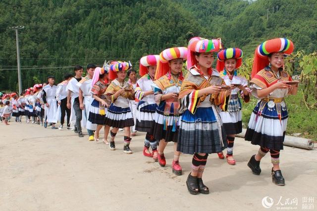 水城县董地乡小花苗苗寨风情(图)