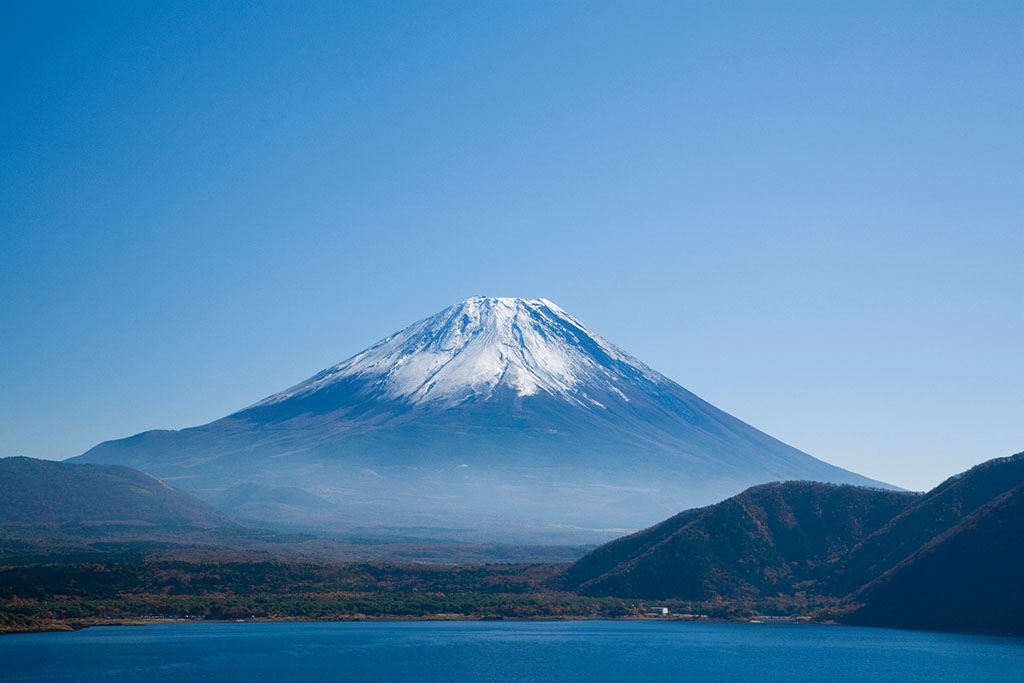 转载:除了富士山这片蔚蓝的湖也是日本的象征