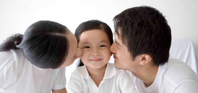 "早恋"这个词很混蛋，中国父母看看这位妈妈怎么说！