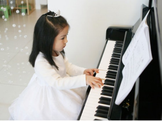 在未来星课堂上老师如何培养孩子学钢琴?