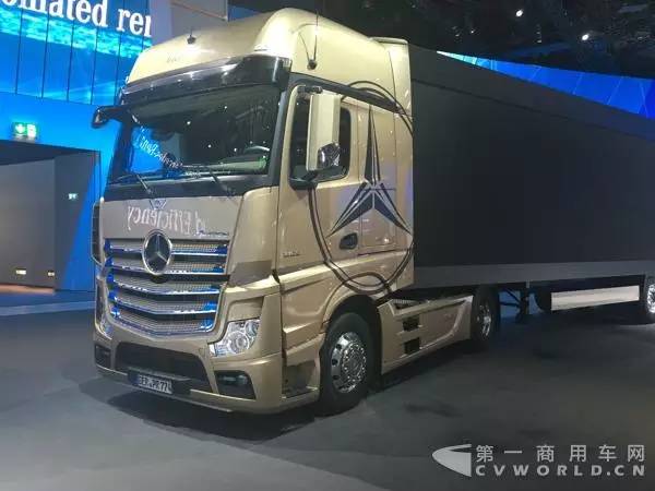 奔驰actros 1853欧六牵引车,530马力