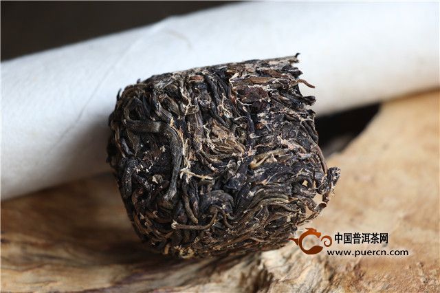 但见普洱茶里的竹香世界