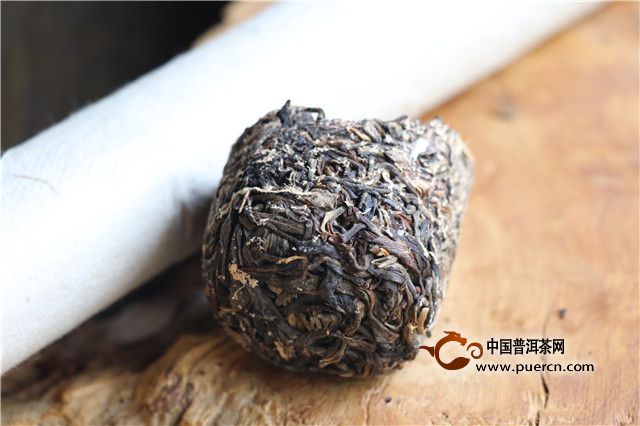 但见普洱茶里的竹香世界