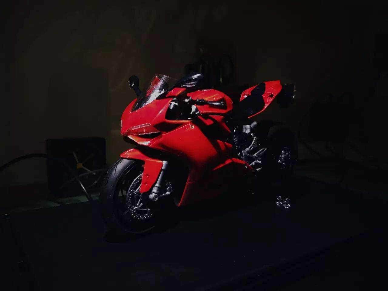 这辆川崎ninja h2r的售价不到300元