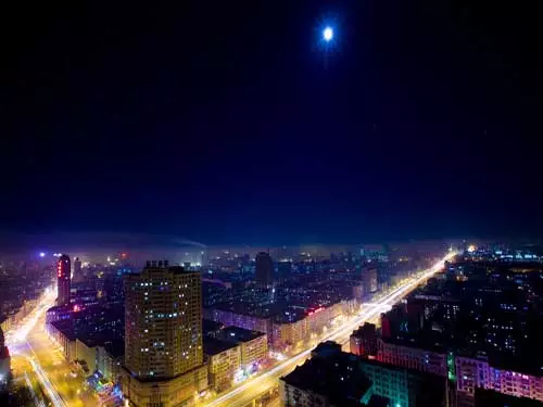 哈尔滨市有多少人口_城市夜晚外景贴图