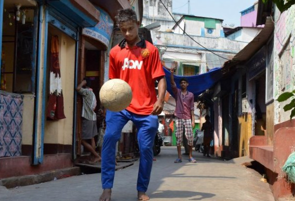 贫民窟足球也春天,印度足球获国际足联奖项