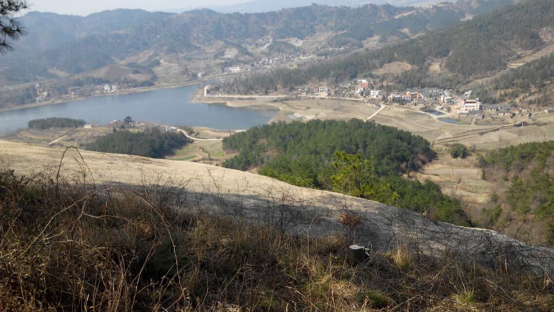 麻城有个的美丽山村他就是落衣山