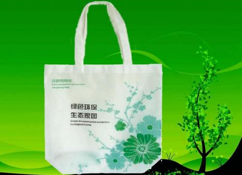 环保袋竟比塑料袋更污染环境?