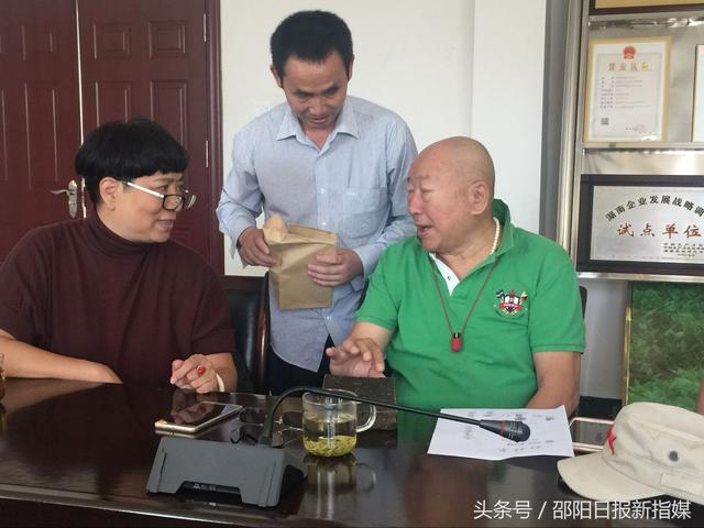 独臂将军贺炳炎长子贺雷生:为何考察·洞口茶铺茶