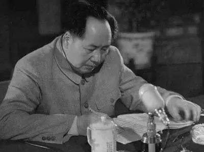 毛主席曾经说过，不看完这三本小说“就不算中国人”！-第2张图片-大千世界