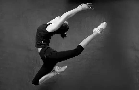 【组图】舞蹈软开度自我训练的一些方式方法~