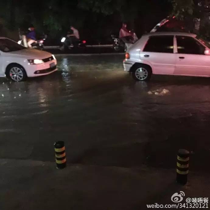 "黑色暴雨"袭来,闽侯暴雨红色警报!