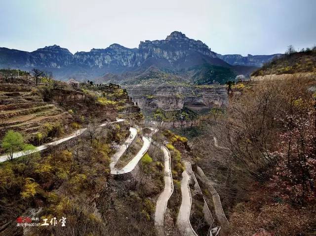 林州市石板岩通往大垴的山路