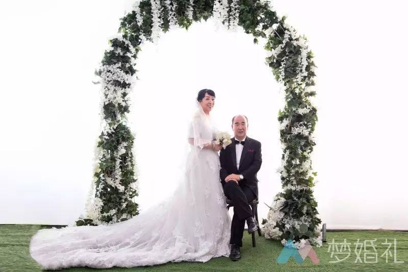 婚纱照未修图_婚纱照原图未修