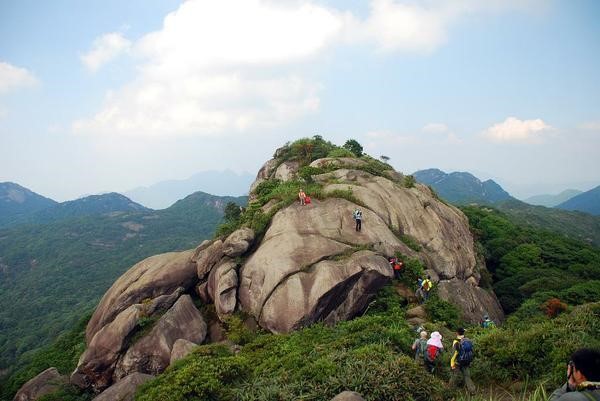 鸡枕山