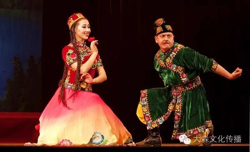 新疆民间舞蹈系列——纳孜尔库姆