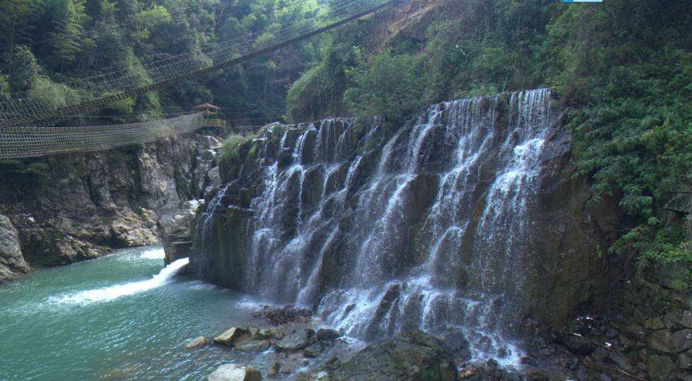 【周末·福利】过梯田,穿竹海,爬上山,邂逅这个季节