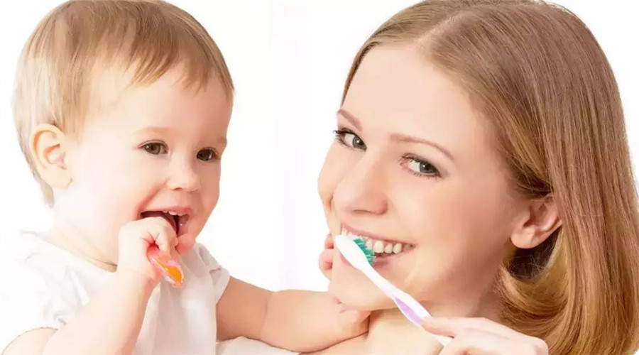 宝宝在长牙期间为什么出现发热及怎样治疗?