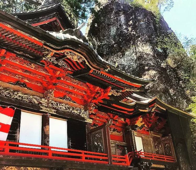 新潟西蒲原郡弥彦村弥彦2887-2 弥彦神社是新潟最大的神社,也是全