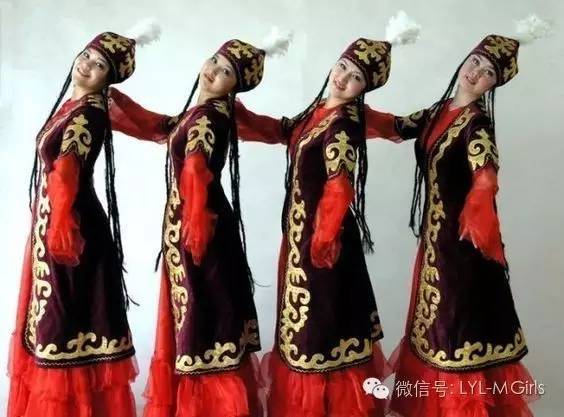 中亚五国-吉尔吉斯斯坦的传统服饰