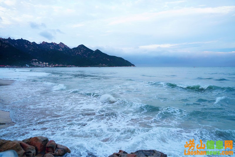 去青岛崂山旅游必定要感觉大海的魅力！