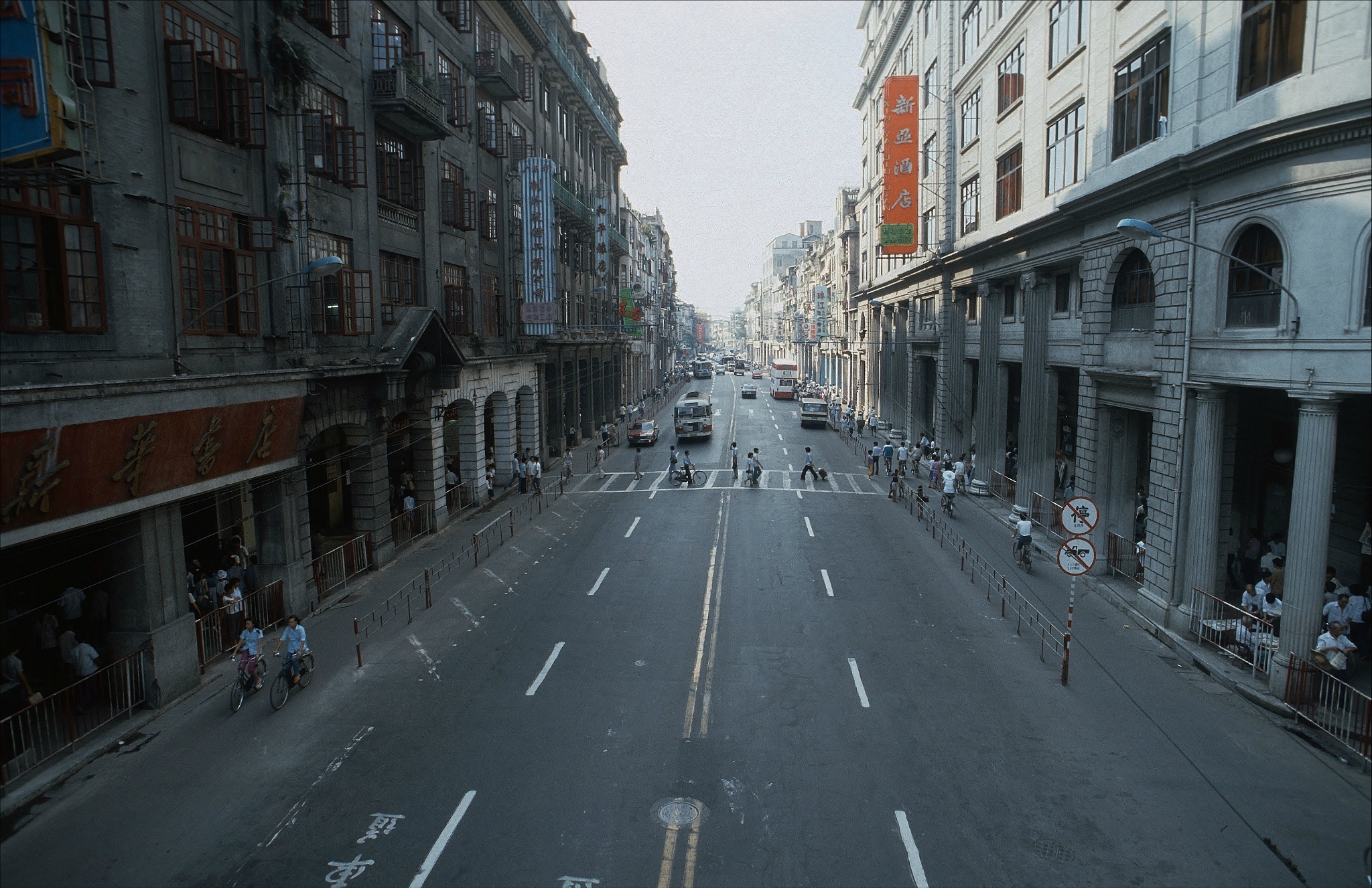 老照片：90年代的广州，这熟悉的场景就如同发生在昨天