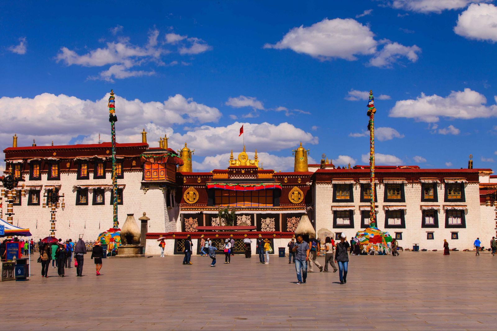 旅行 雪域瑰宝之称的布达拉宫,藏佛教起源圣地大昭寺,日光圣城拉萨,藏