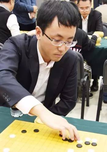 围棋世界冠军指导棋为丽水募捐赈灾