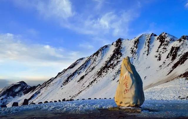 夹金山红军二万五千里长征翻越的第一座大雪山也是雅安通往小金四姑娘