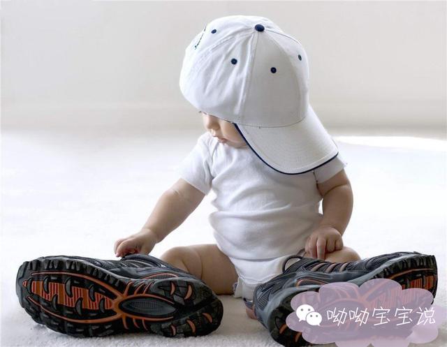 宝宝几个月开始穿鞋合适,宝宝的学步鞋该怎么