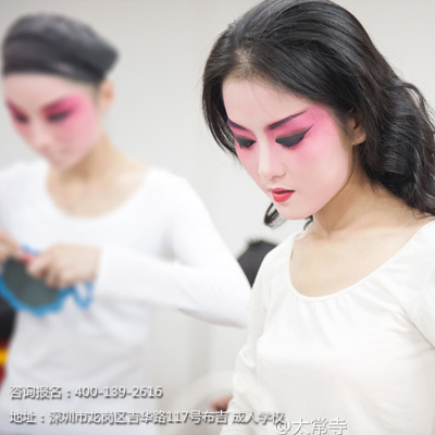 化妆师是吃青春饭的吗?深圳石岩化妆培训机构