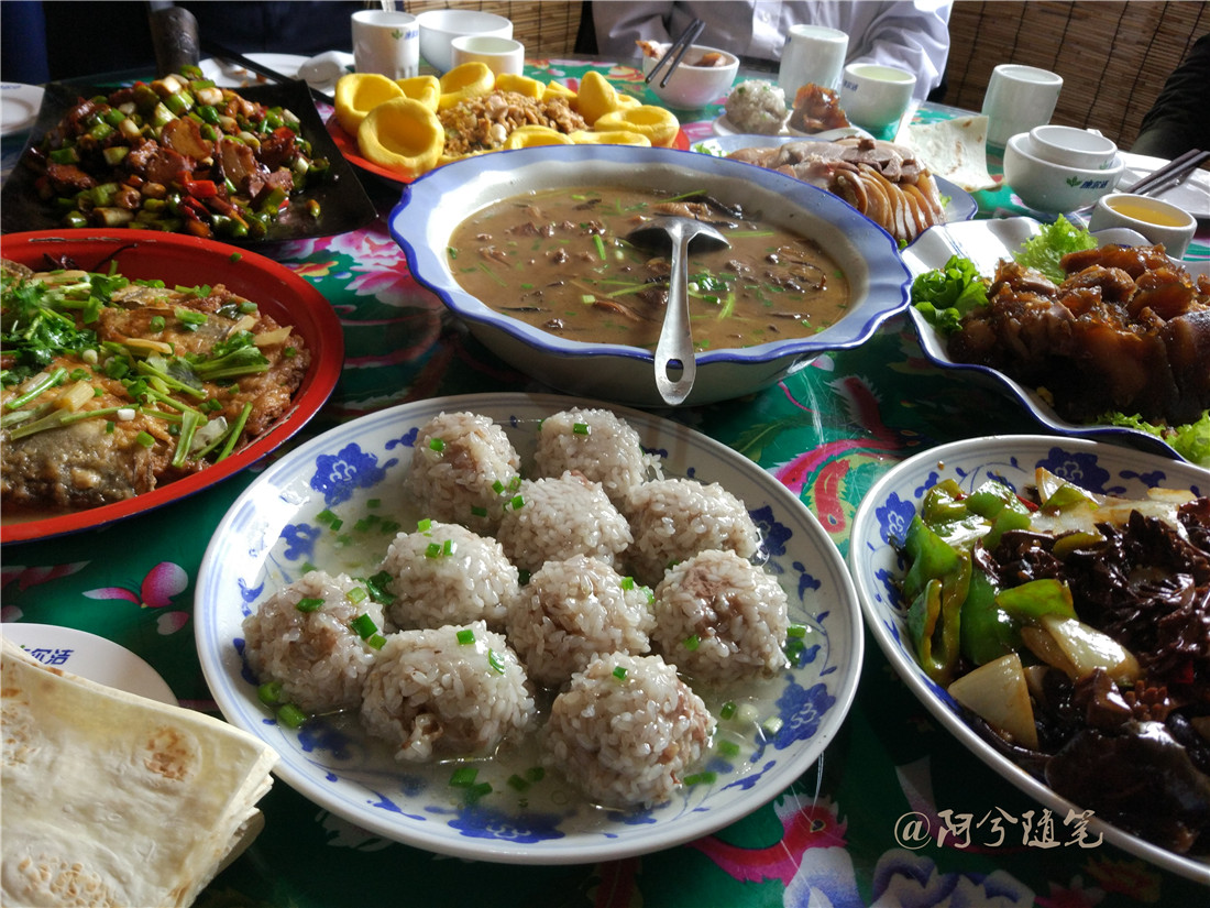 驱车农村,只为吃一顿农家的大锅饭!|阿兮随笔