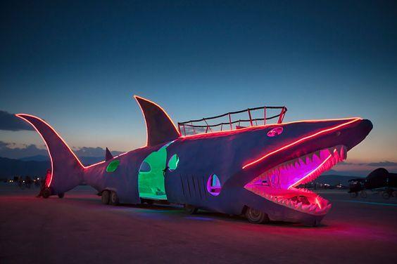 世界上最疯狂的鲨鱼汽车你见过吗