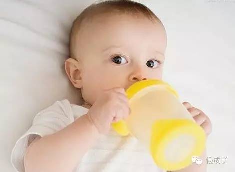 母乳喂养不吃奶瓶怎么办