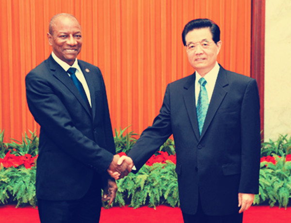 宋艳辉与几内亚大使商议中几经济合作论坛议